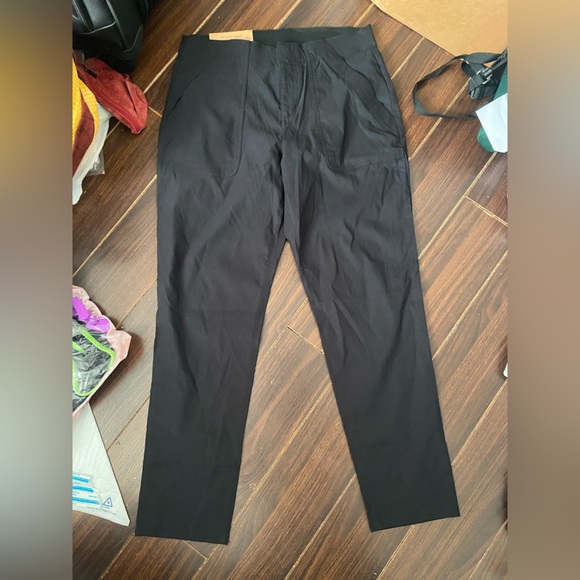 Eddie Bauer Women's Horizon Straight Ankle Pant UPF 50+ Black Size 6 - Picture 3 of 12